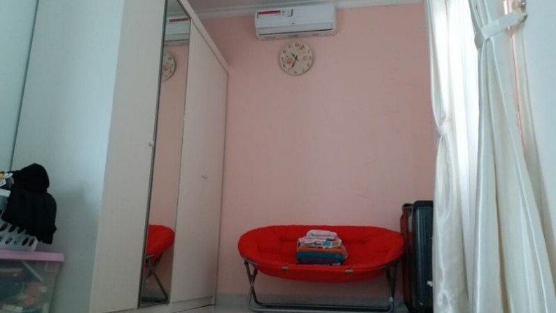 Rumah Minimalis di Serua Residence