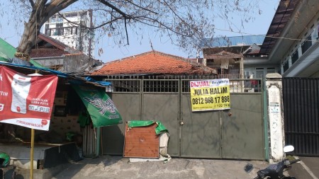 Jual Rumah Tua di Cipulir Dekat Supermarket Akses Mobil