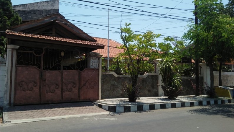 Rumah disewa manyar rejo surabaya