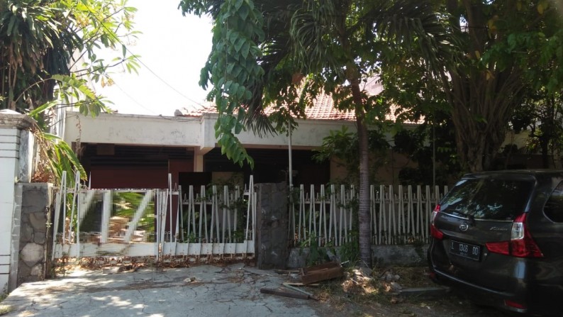 Rumah Lama jalan Manyar Rejo