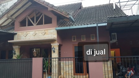 RUMAH MINIMALIS DALAM PERUMAHAN, LOKASI STRATEGIS, DEKAT JL DAMAI