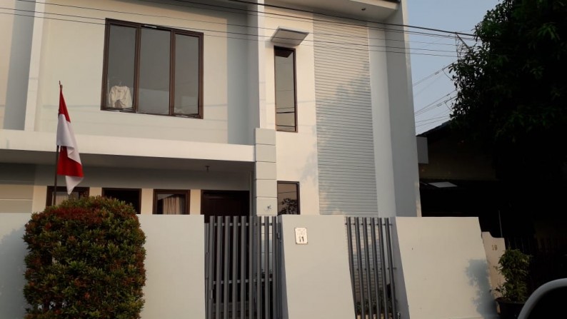 Jual Rumah Komplek Deplu Pondok Aren