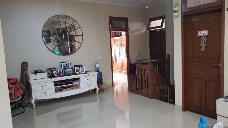 Rumah Siap Huni, Hunian Nyaman dan Asri @Mertilang, Bintaro