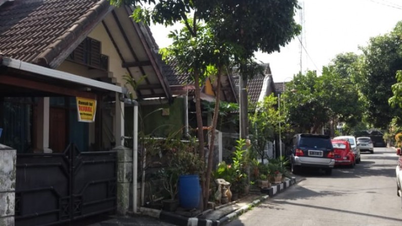 RUMAH TINGGAL DI JL DELIMA UTARA PERUM ARMADA ESTATE MAGELANG