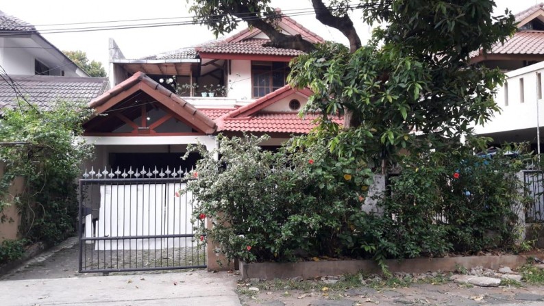 Rumah siap huni,bagus di Veteran DKI Jakarta Selatan