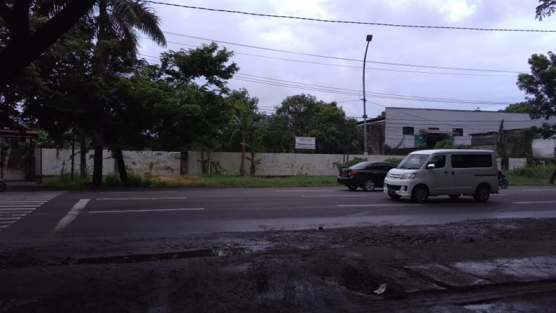 Tanah dijual di Makasar jl Perintis Kemerdekaan km 16 (jl ke arah bandara), depan Polda Sul Sel