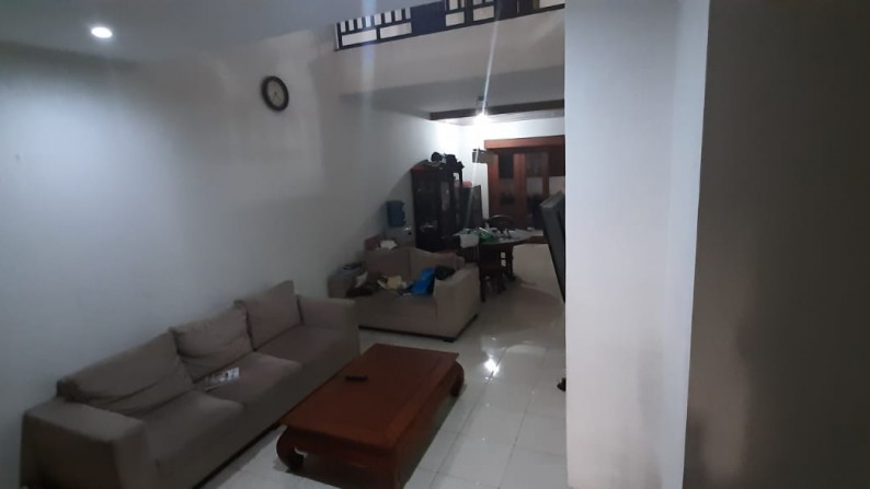 Rumah Siap Huni, Lokasi Strategis, dan Hunian Nyaman @Pondok Emas, Pondok Indah