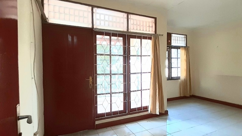 Rumah 2Lt di Sektor 9 Bintaro Jaya Harga 47,5Jt per Thn, MURAH!!! Jarang Ada