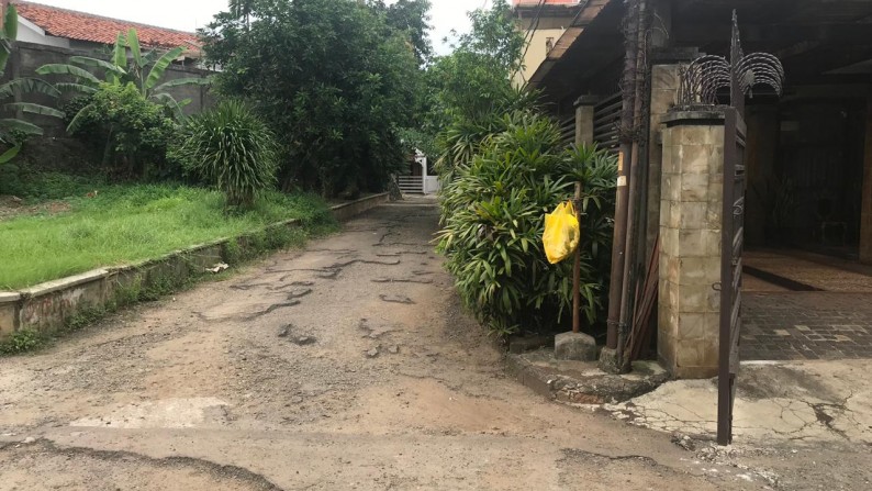 Rumah bagus,siap huni,ada kolam renang di Bumi Bintaro Permai