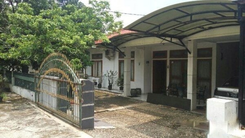 Bagus Strategis untuk Hunian / Kos-Kosan  JL. Juanda  Bekasi Hub: 0817 0120 620