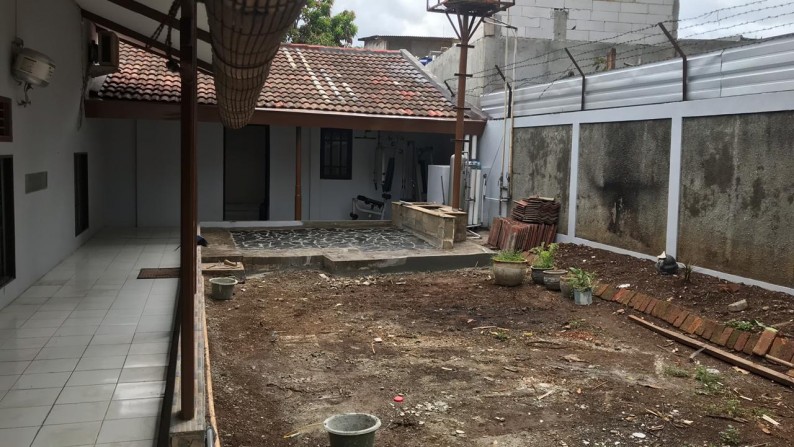 Rumah Siap Huni,Lokasi oke di Bintaro Jaya 5