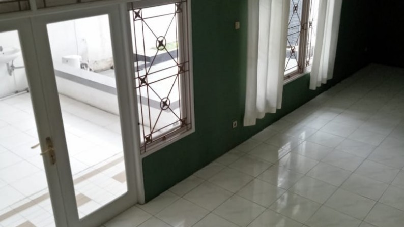 Rumah Siap huni, di Cluster Exclusive Puri Bintaro sektor 9