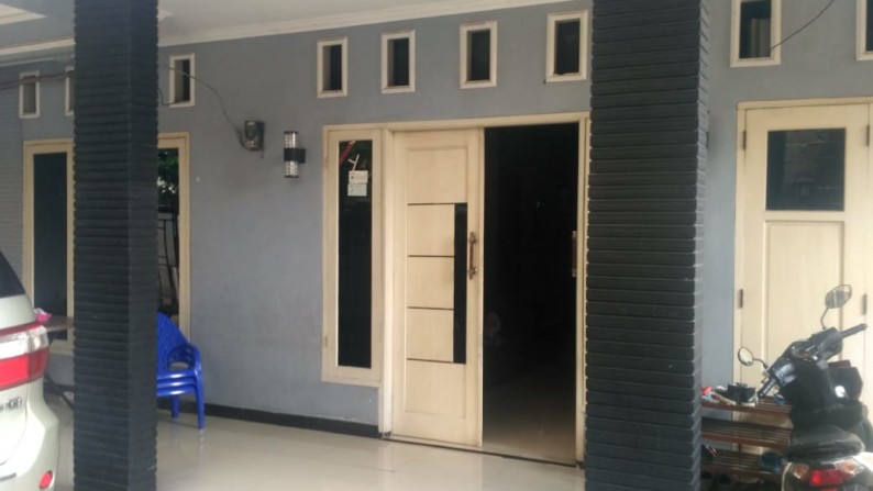 Dijual rumah komplek Kodau V Jati Mekar Bekasi