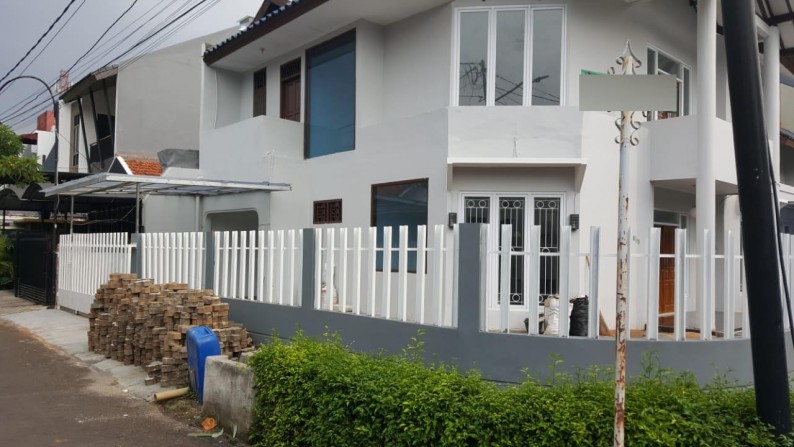 Rumah siap huni di Bintaro Jaya 2