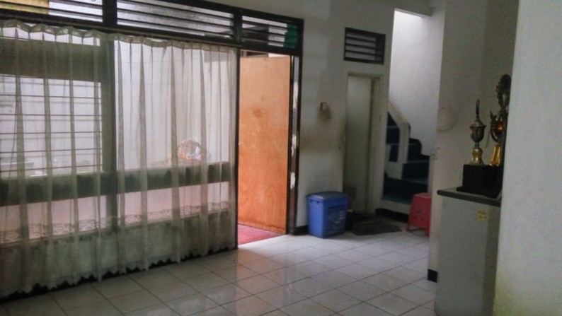 Rumah Cocok Untuk Invest dan Kos-kosan dekat Universitas @Veteran