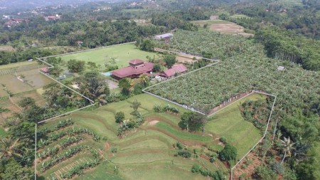 VILLA FOR SALE IN GADOG AREA (Bogor-Puncak)