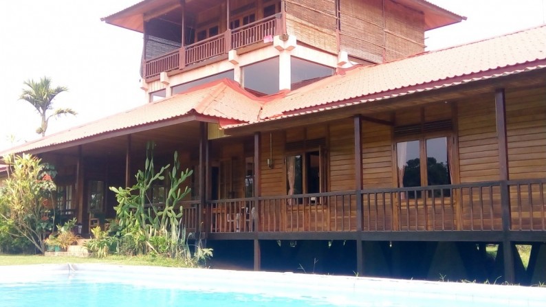 VILLA FOR SALE IN GADOG AREA (Bogor-Puncak)