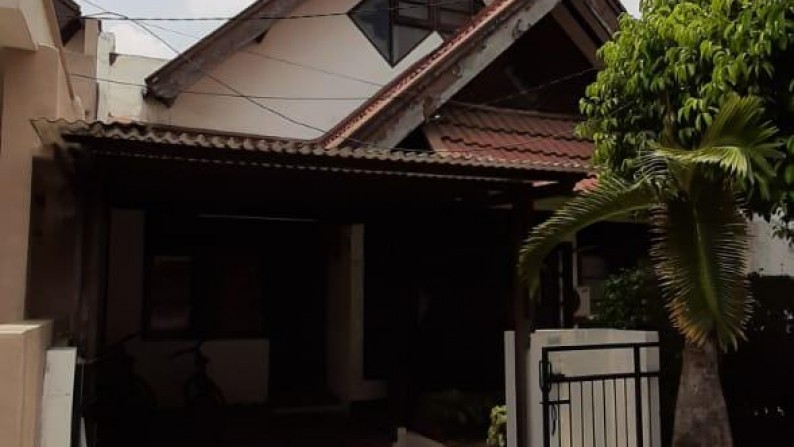 Rumah siap huni di Bintaro Jaya 3a