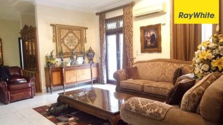 Di JUAL CEPAT Rumah di Jakarta Barat