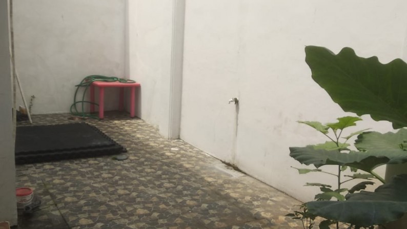 Rumah Siap Huni di Ciputat Timur