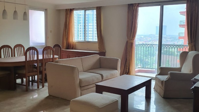 Luxury Apartment dengan 2 Kamar Tidur di Nuansa Hijau Tower