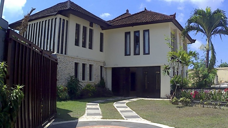 Jual villa mewah di uluwatu kuta selatan