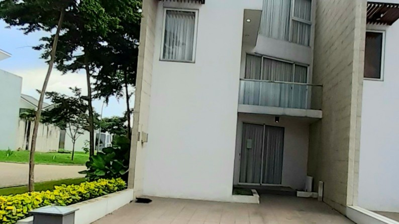 Rumah Hook Minimalis Modern dgn Sentuhan Ala Jepang di Bintaro Jaya Harga 130Jt/Thn nego