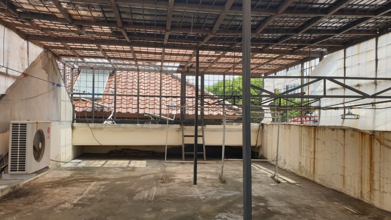 Rumah MEWAH, Siap Huni, dan Lokasi Strategis @Dharmawangsa, Kebayoran Baru