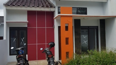 Rumah siap huni di Sawangan