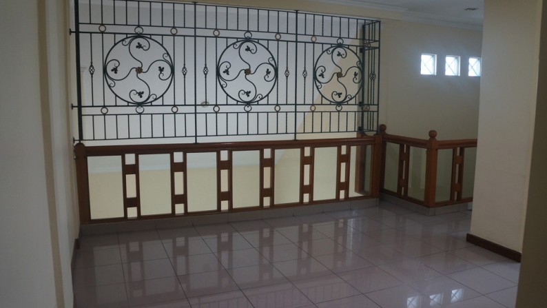 Dijual Apartemen Pondok Club Villa TB Simatupang