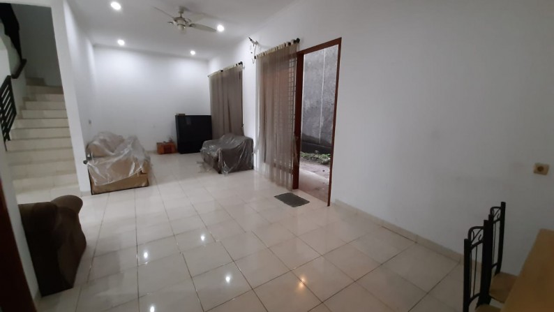 Jual Rumah Jl Jelambar Selatan