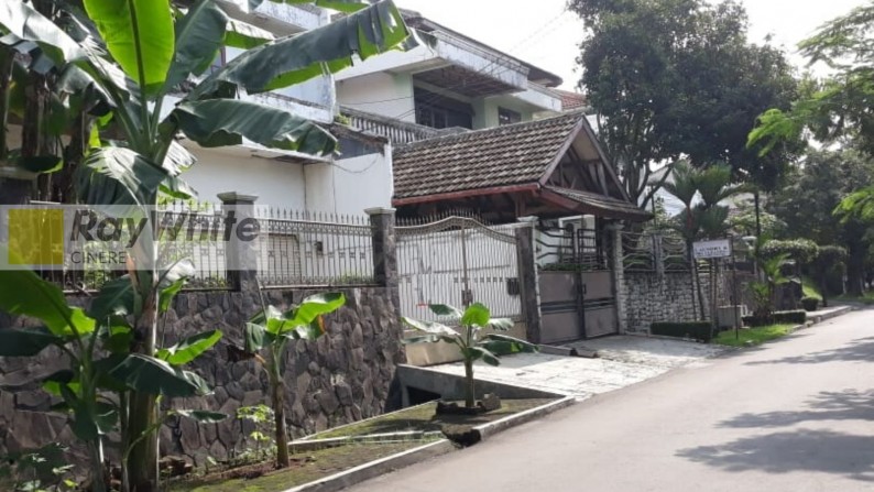 Rumah Lama Hitung Tanah di Cinere