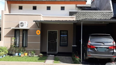 Rumah dalam cluster,bagus,siap huni di kedaung Ciputat