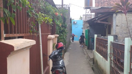 Rumah siap huni di pondok aren