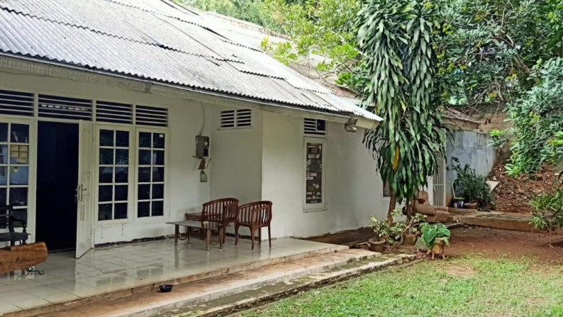 Rumah asri lokasi startegis di jl Fatmawati