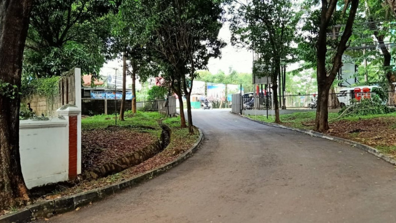 Rumah asri lokasi startegis di jl Fatmawati