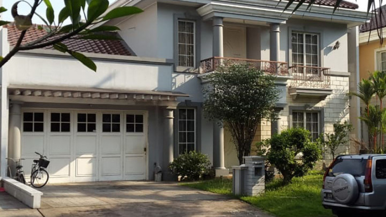 Rumah Bagus Jl Narada, 2 lantai Timur-Selatan Luas 480m2