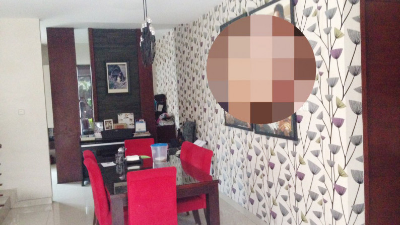 Rumah cantik dengan halaman belakang di Taman Bukit Permai Residence