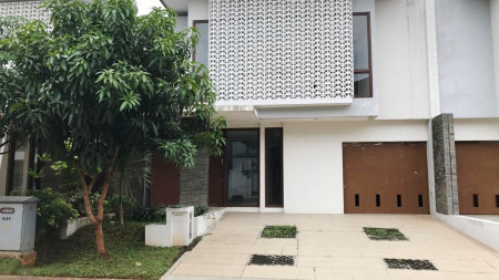 Rumah Cantik dan Siap Huni di Cluster Discovery, Bintaro