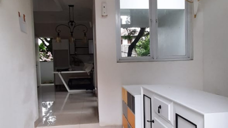 Rumah cantik, brand new di bintaro pesanggrahan