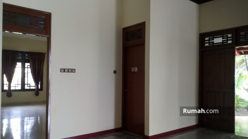 Disewakan rumah di jl benda atas, cilandak, jaksel