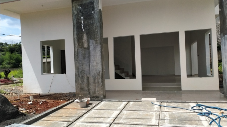 Dijual Cepat Sawangan Depok, Rumah Baru, Tinggal Finishing, 3 Lantai, Harga NEGO