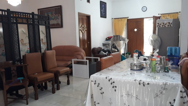 RUMAH MEGAH + FURNITURE DALAM PERUM TIRTASANI, SLEMAN