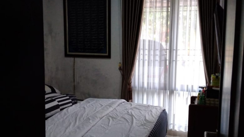 Rumah Bagus Di Gretta Residence, Graha Bintaro