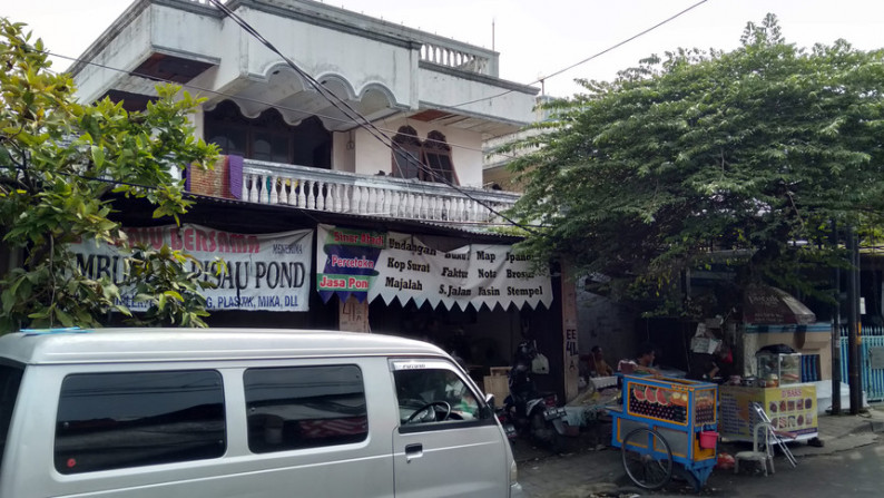 Rumah dijual di lokasi Jl. EE Raya Cengkareng *0018-CHRTAT*