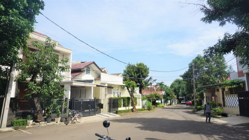 Rumah siap huni di Bintaro Jaya 5