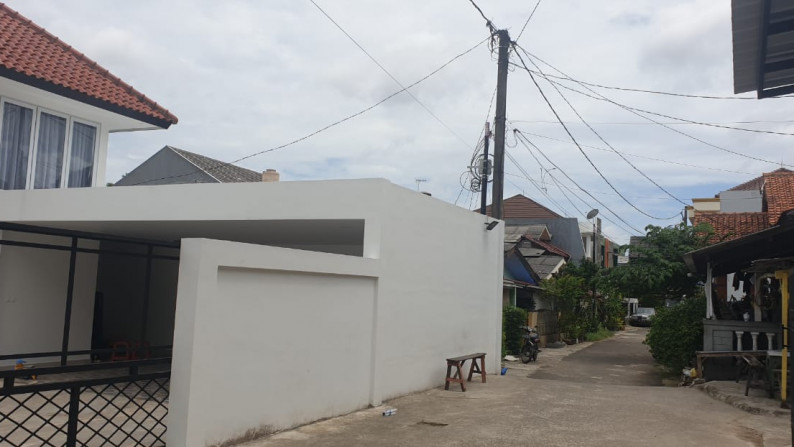Dijual Rumah Bagus Di Komp Bangun Lestari, Ciputat Tangerang Selatan