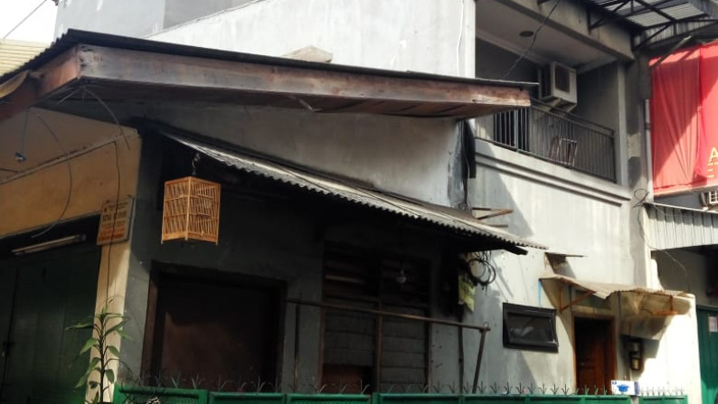 Rumah Tua dekat Pusat Kota Jakarta