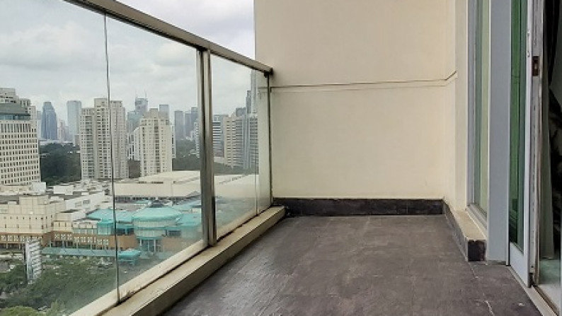 Apartemen Disewakan di Senayan City Residence, High Floor, Senayan Golf View,3 Bedrooms