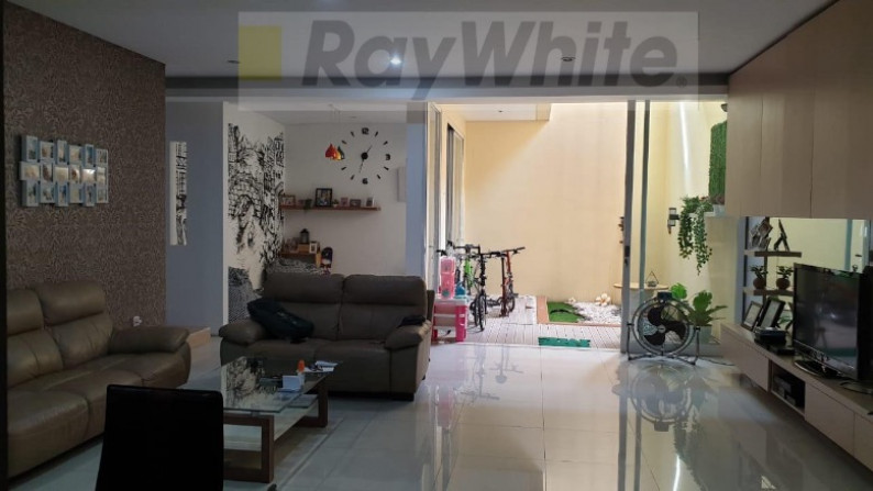 Dijual Rumah Modern Design Dalam Cluster Dekat MRT Fatmawati